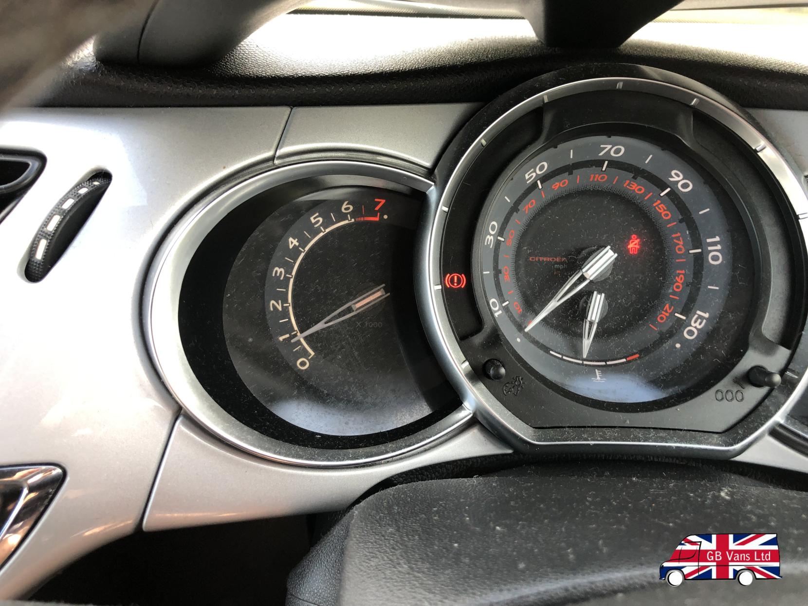 Citroen DS3 1.2 VTi DSign Hatchback 3dr Petrol Manual Euro 5 (82 ps)