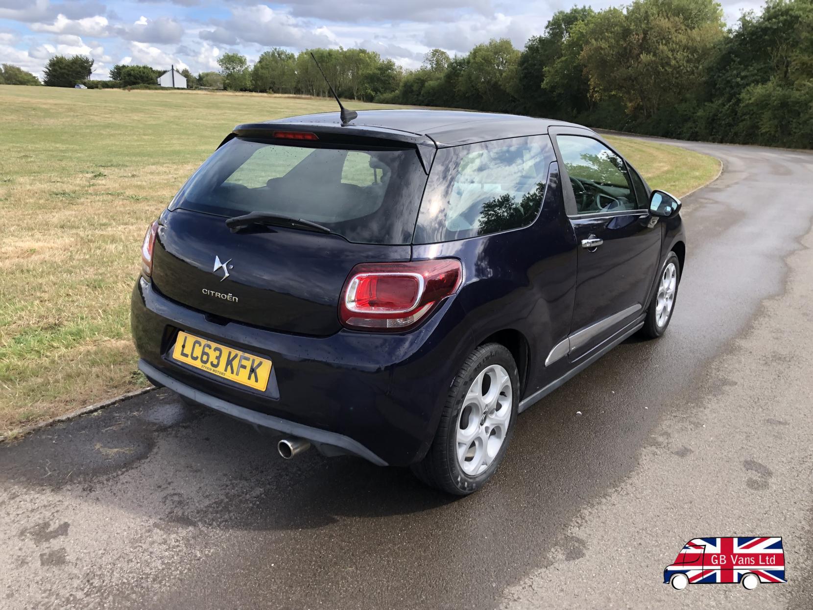 Citroen DS3 1.2 VTi DSign Hatchback 3dr Petrol Manual Euro 5 (82 ps)
