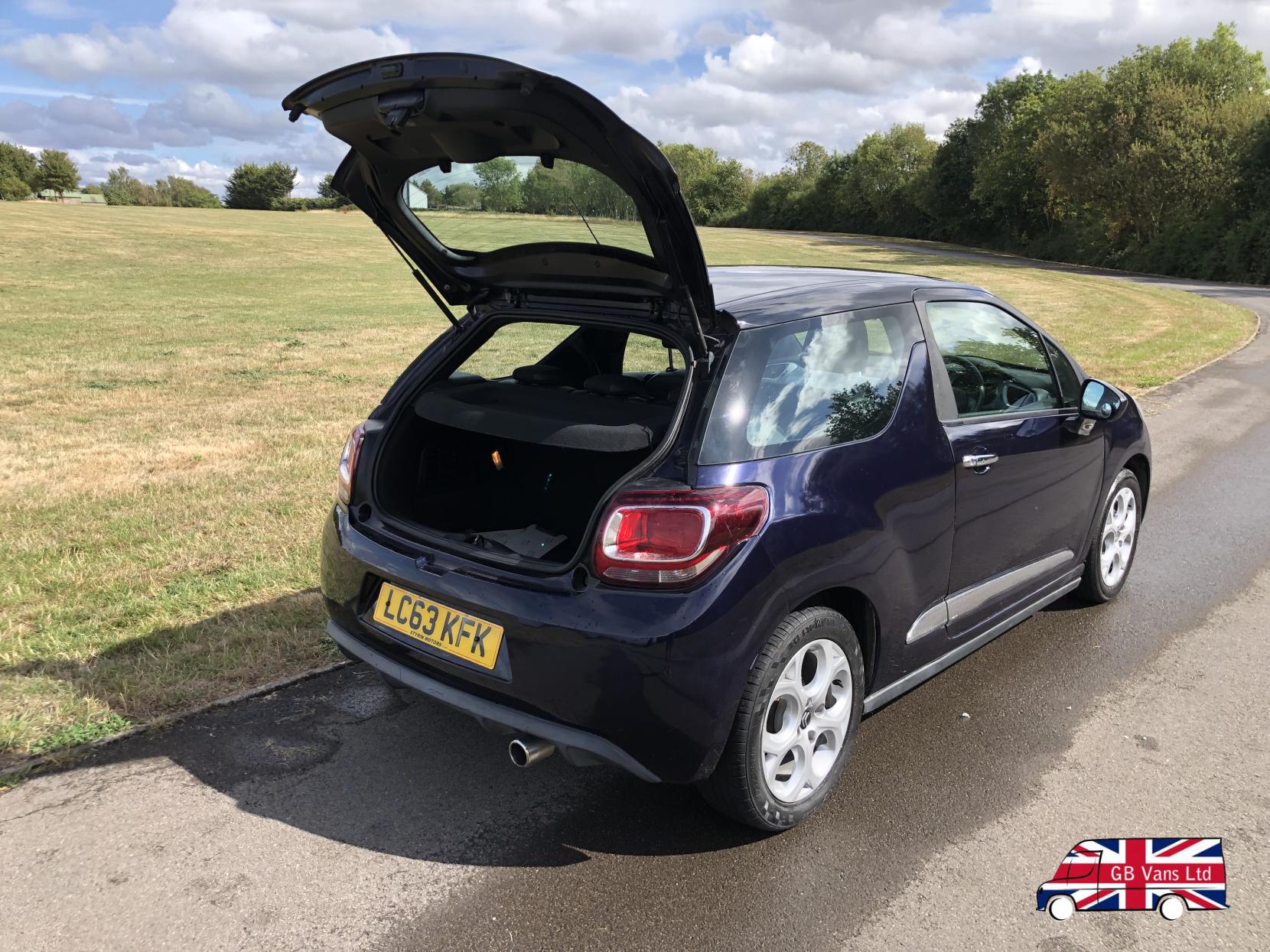 Citroen DS3 1.2 VTi DSign Hatchback 3dr Petrol Manual Euro 5 (82 ps)