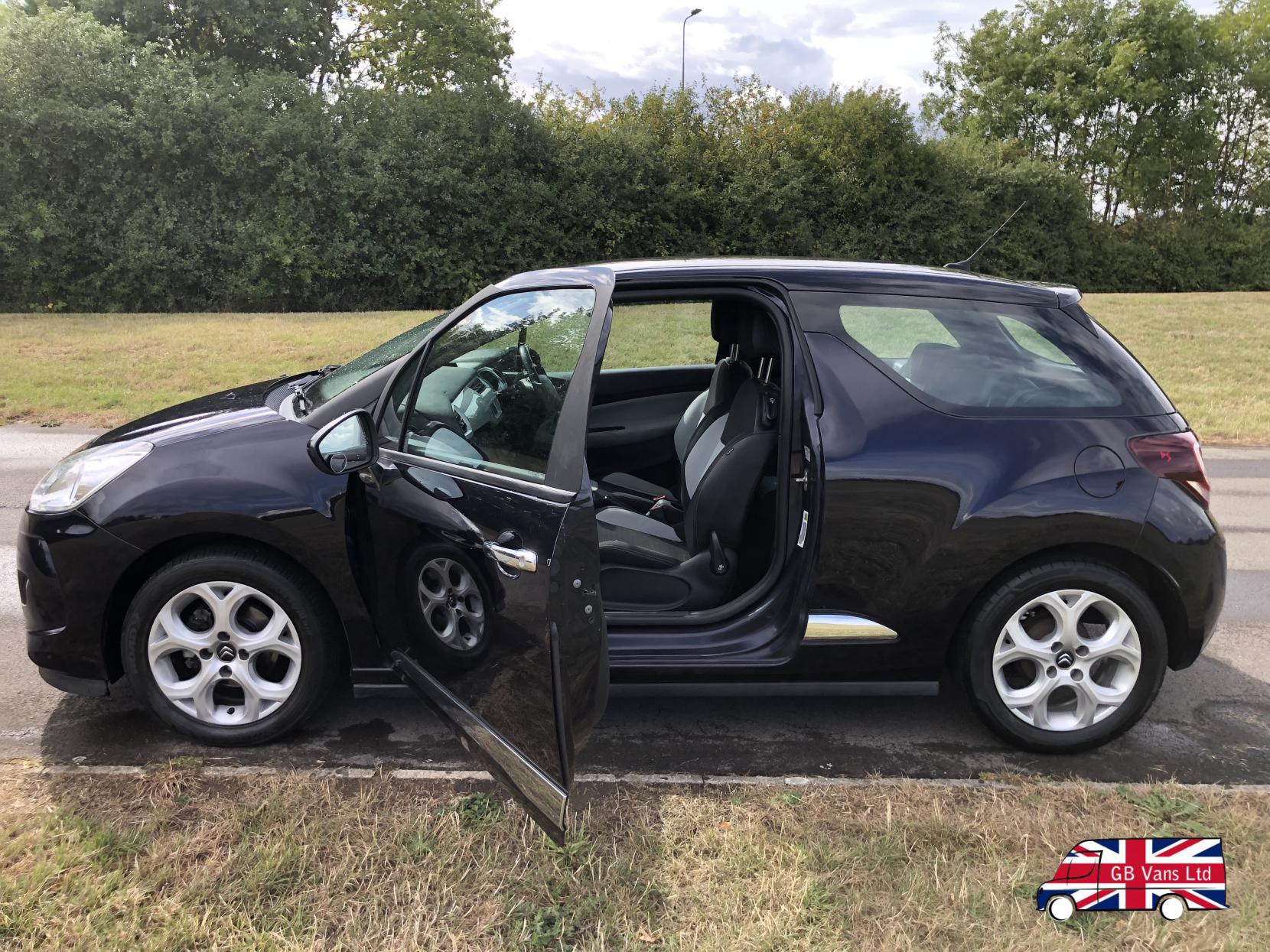Citroen DS3 1.2 VTi DSign Hatchback 3dr Petrol Manual Euro 5 (82 ps)