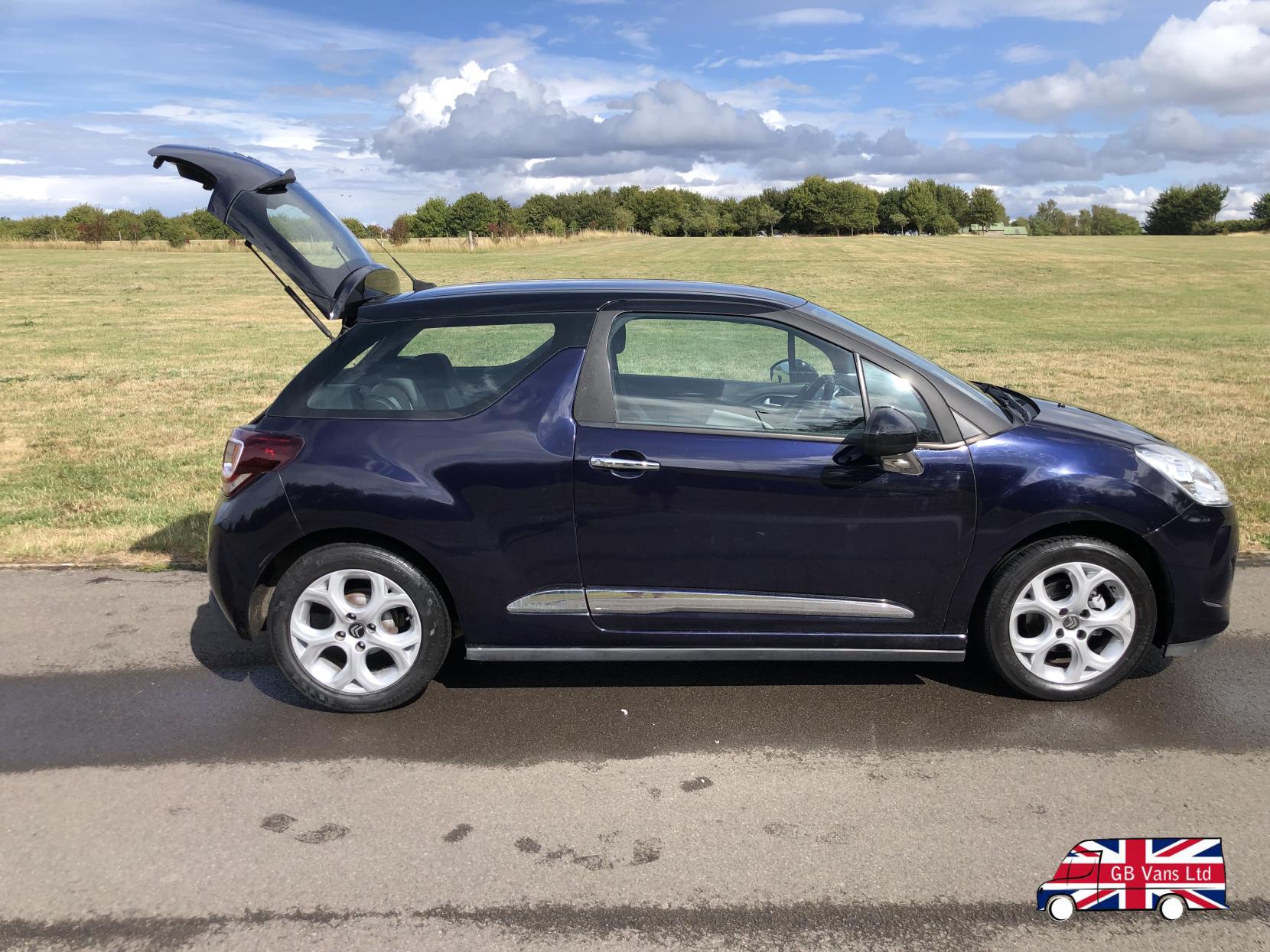 Citroen DS3 1.2 VTi DSign Hatchback 3dr Petrol Manual Euro 5 (82 ps)