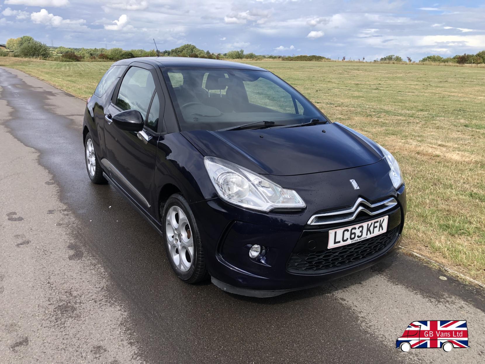 Citroen DS3 1.2 VTi DSign Hatchback 3dr Petrol Manual Euro 5 (82 ps)
