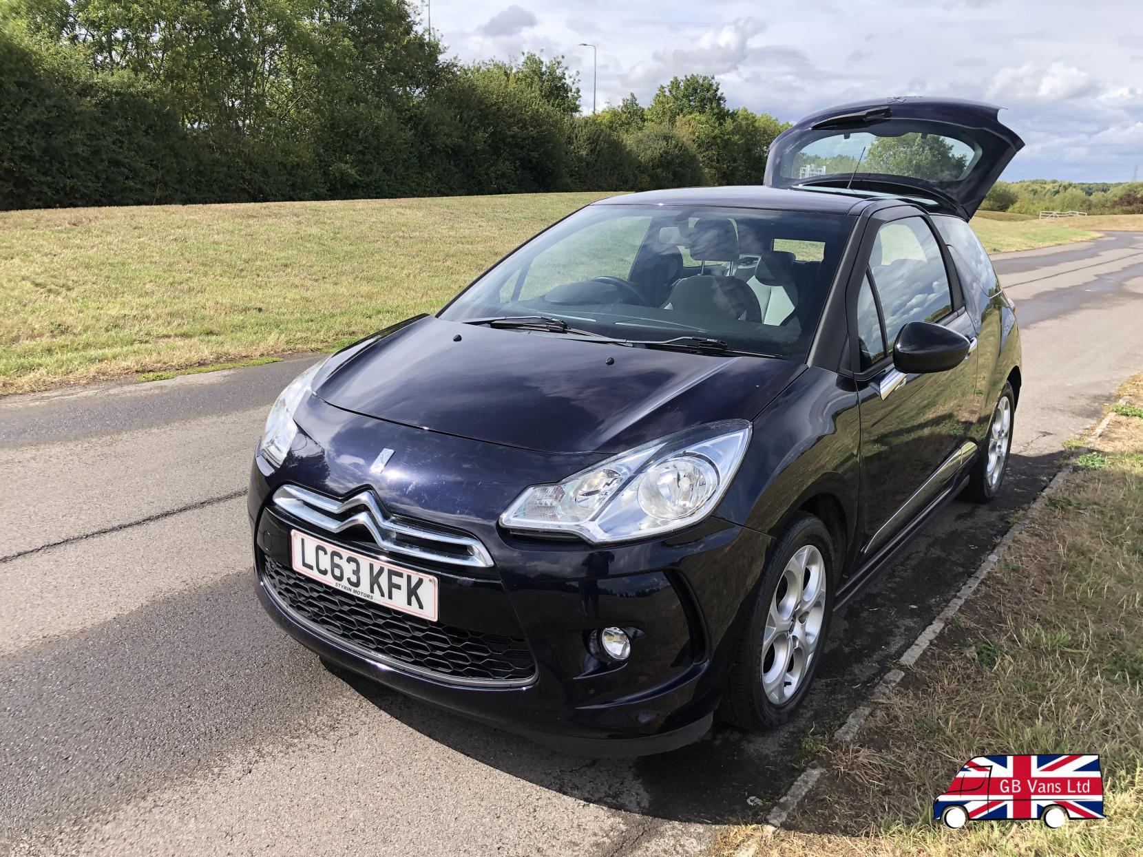 Citroen DS3 1.2 VTi DSign Hatchback 3dr Petrol Manual Euro 5 (82 ps)