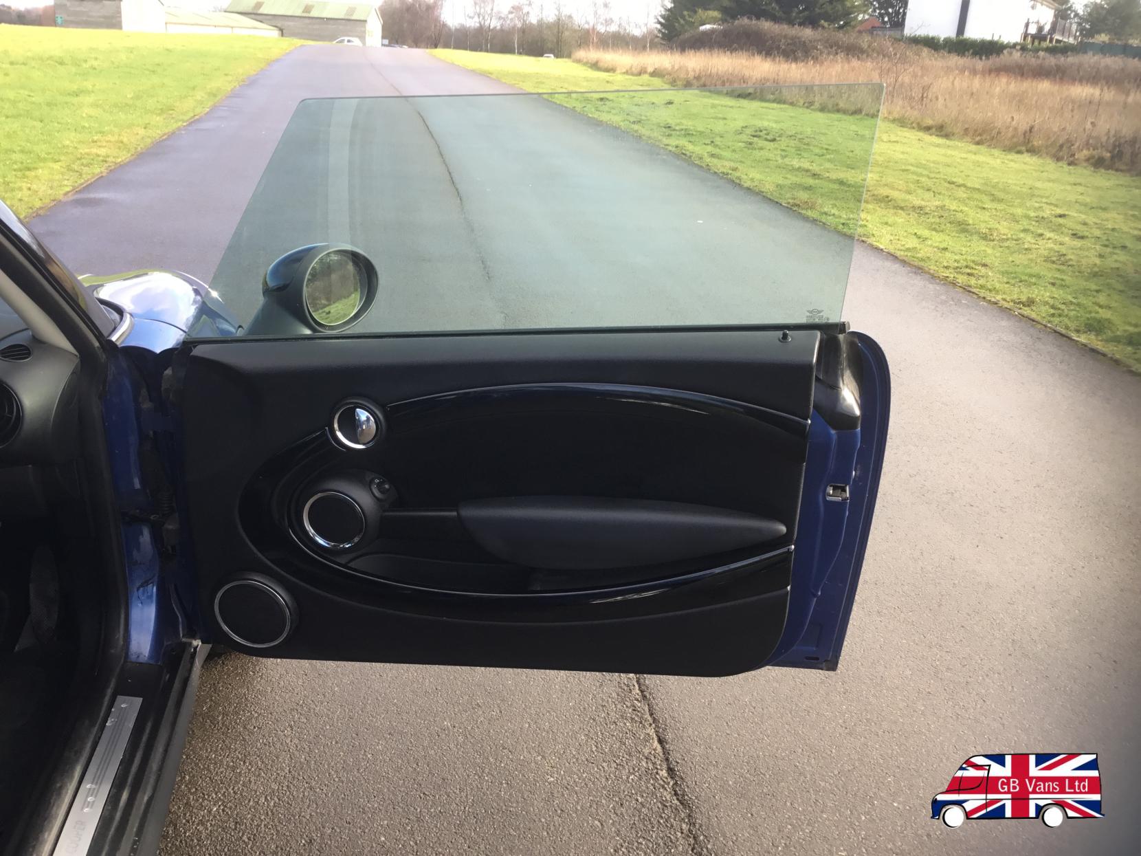 MINI Hatch 1.6 Cooper Hatchback 3dr Petrol Manual Euro 5 (s/s) (122 ps)