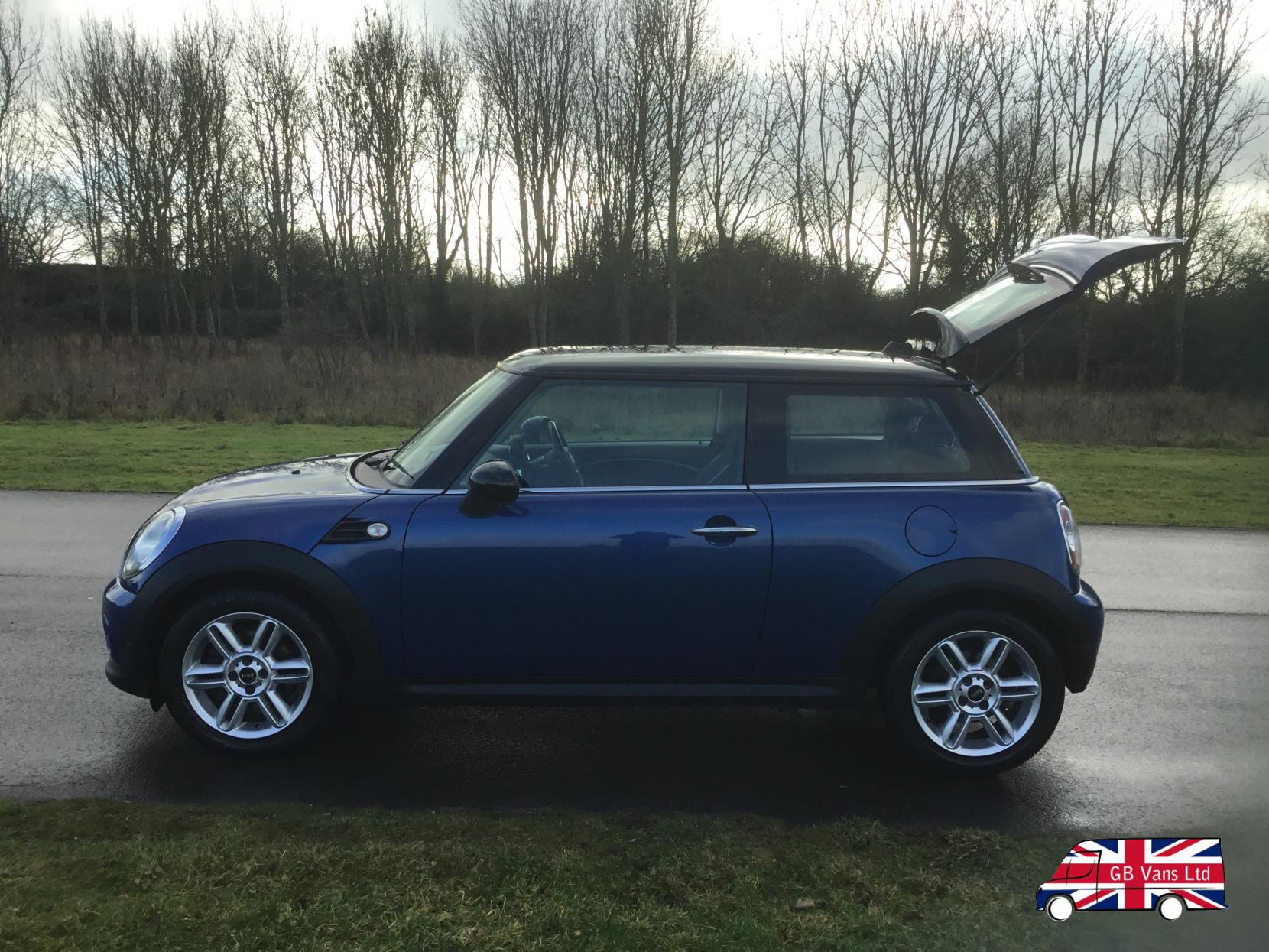 MINI Hatch 1.6 Cooper Hatchback 3dr Petrol Manual Euro 5 (s/s) (122 ps)