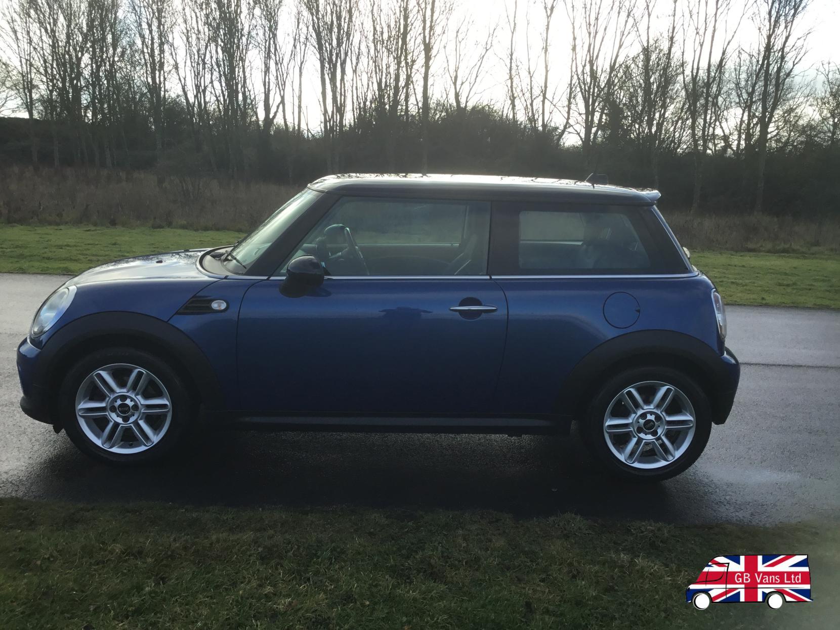 MINI Hatch 1.6 Cooper Hatchback 3dr Petrol Manual Euro 5 (s/s) (122 ps)