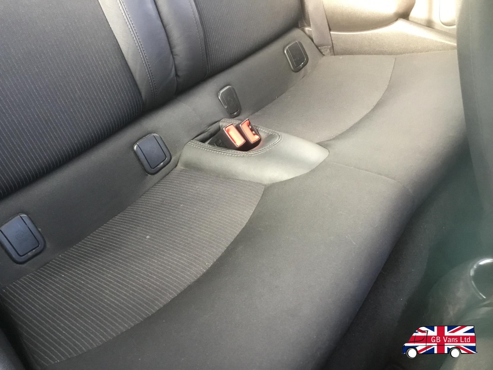 MINI Hatch 1.6 Cooper Hatchback 3dr Petrol Manual Euro 5 (s/s) (122 ps)