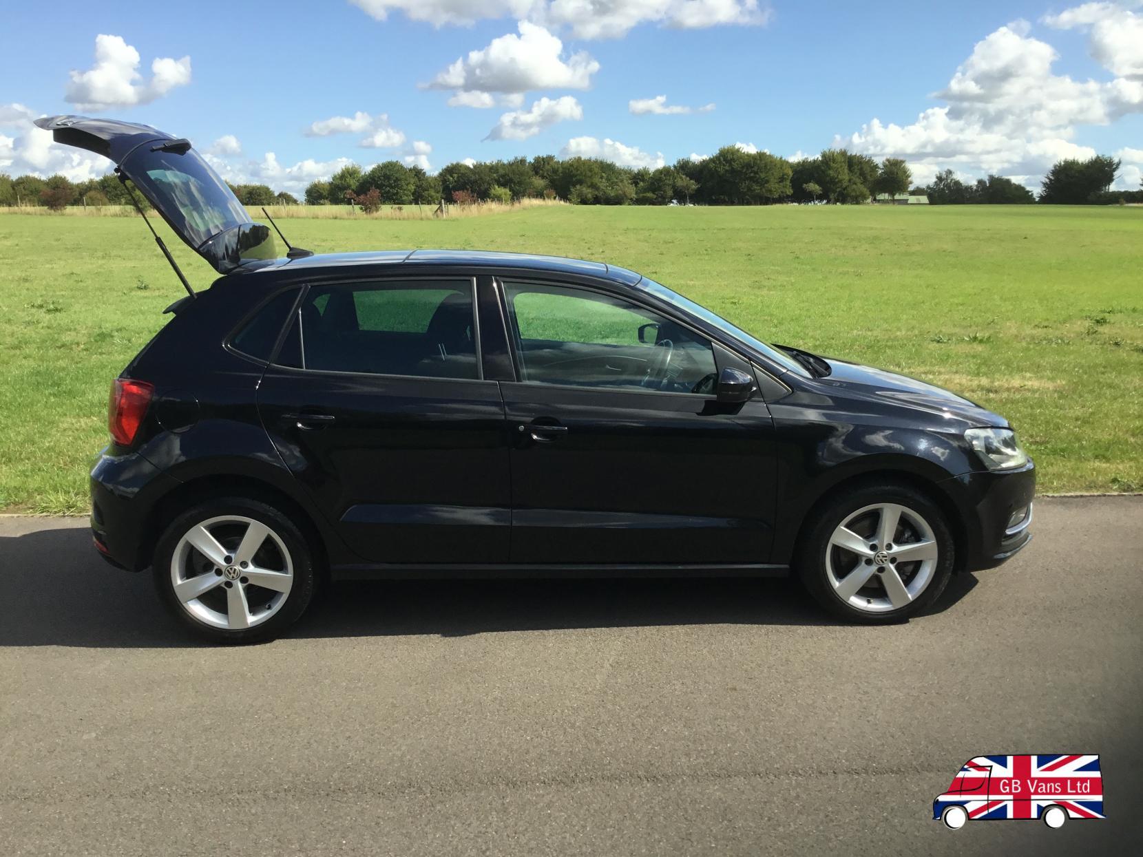 Volkswagen Polo 1.2 TSI BlueMotion Tech SEL Hatchback 5dr Petrol Manual Euro 6 (s/s) (110 ps)