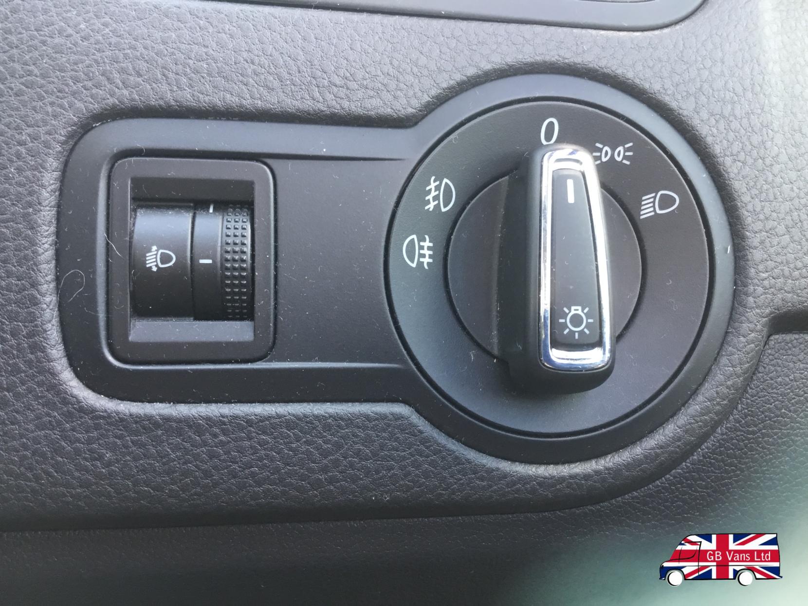 Volkswagen Polo 1.2 TSI BlueMotion Tech SEL Hatchback 5dr Petrol Manual Euro 6 (s/s) (110 ps)