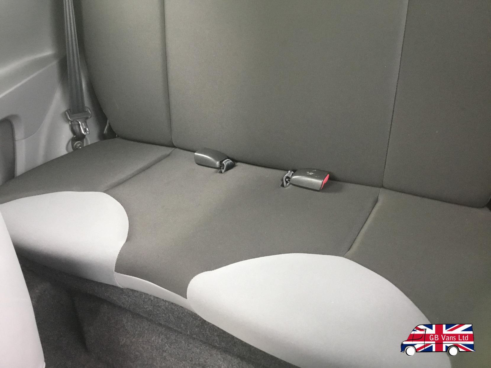 Citroen C1 1.0i Vibe Hatchback 3dr Petrol Manual Euro 4 (67 ps)