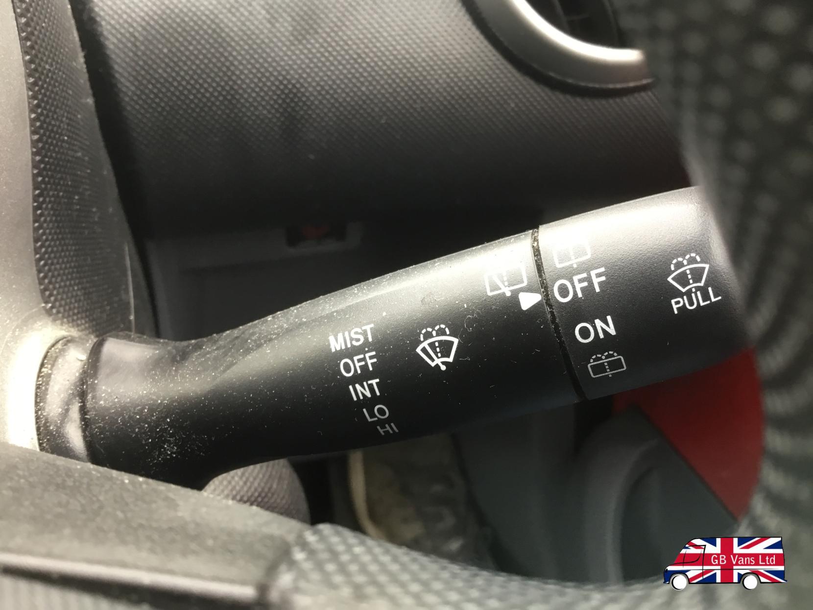 Citroen C1 1.0i Vibe Hatchback 3dr Petrol Manual Euro 4 (67 ps)