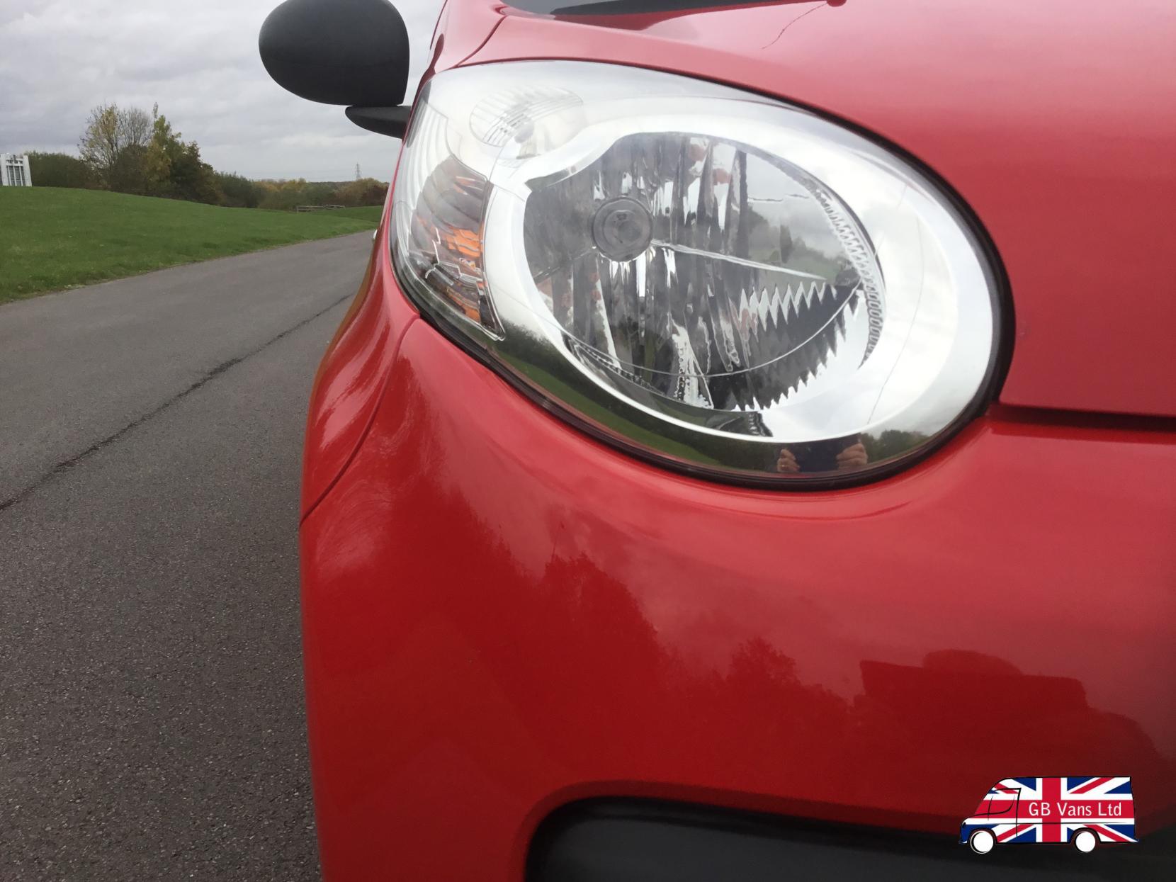 Citroen C1 1.0i Vibe Hatchback 3dr Petrol Manual Euro 4 (67 ps)