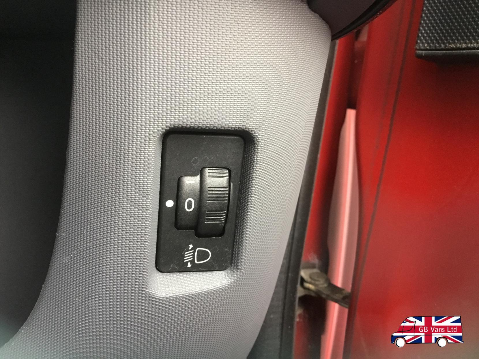 Citroen C1 1.0i Vibe Hatchback 3dr Petrol Manual Euro 4 (67 ps)