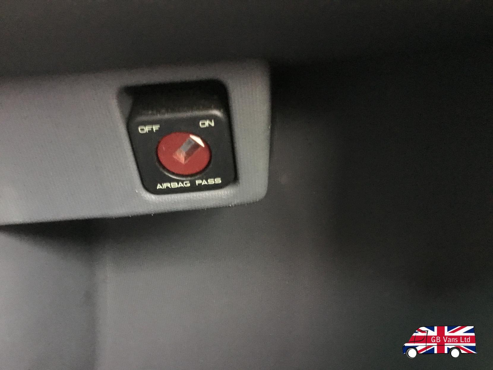 Citroen C1 1.0i Vibe Hatchback 3dr Petrol Manual Euro 4 (67 ps)