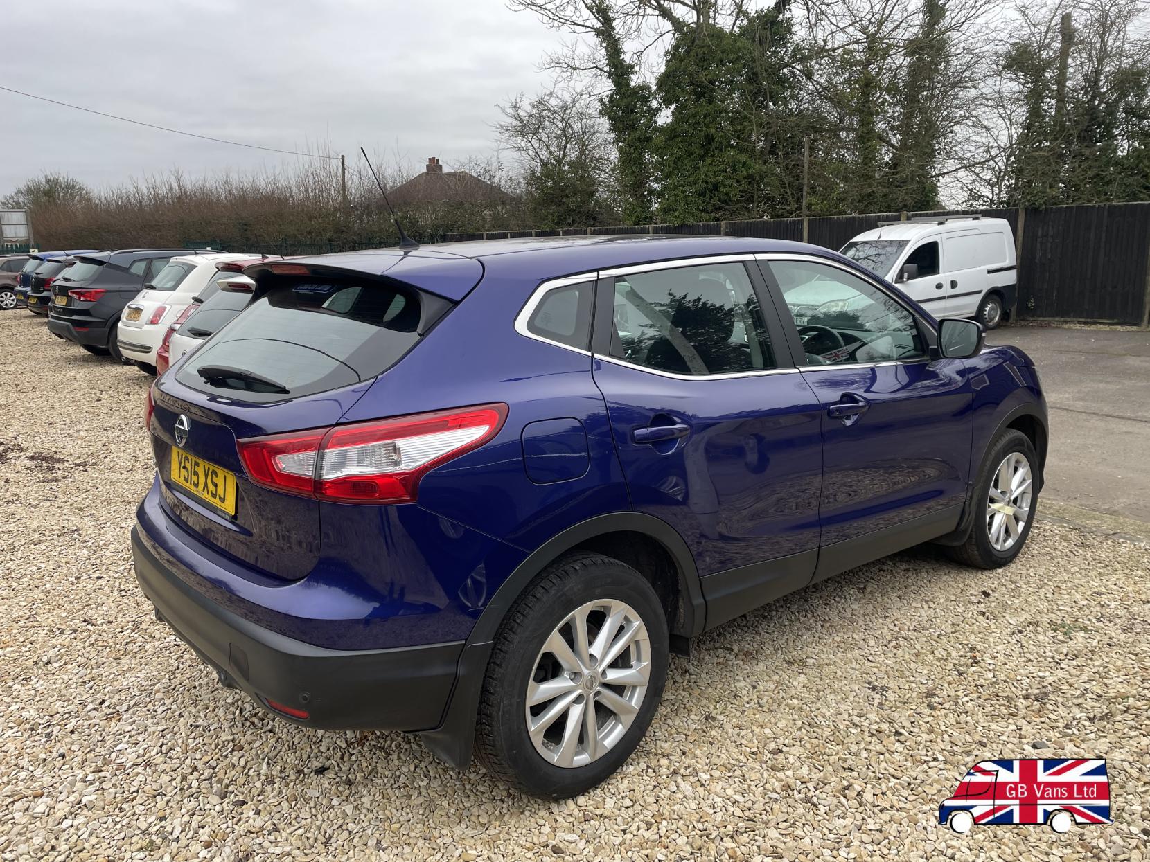 Nissan Qashqai 1.2 DIG-T Acenta SUV 5dr Petrol Manual 2WD Euro 5 (s/s) (115 ps)